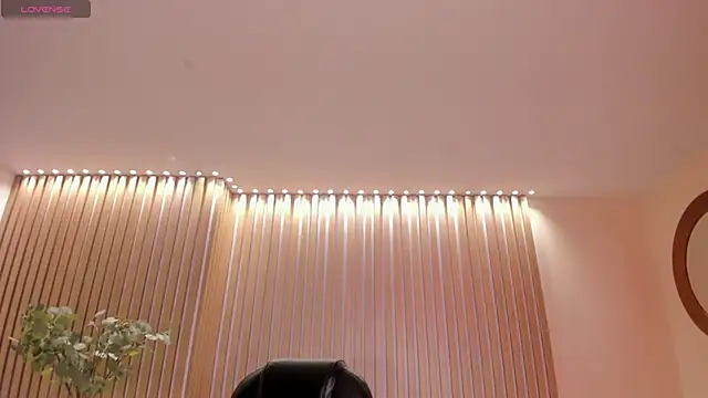 ValeriaVelvet 现场XXX聊天
