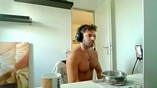 Chatroom XXX en direct de alpha-hunk