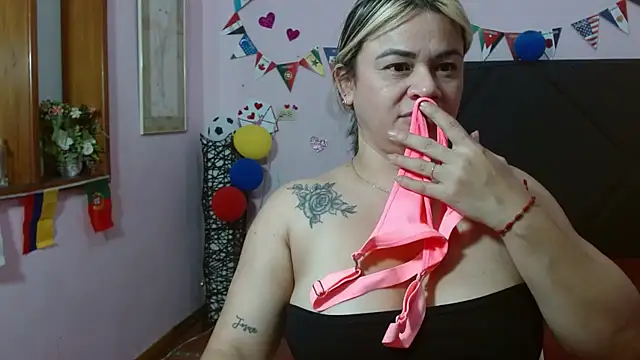 pamela_echeverria's Live XXX Chat