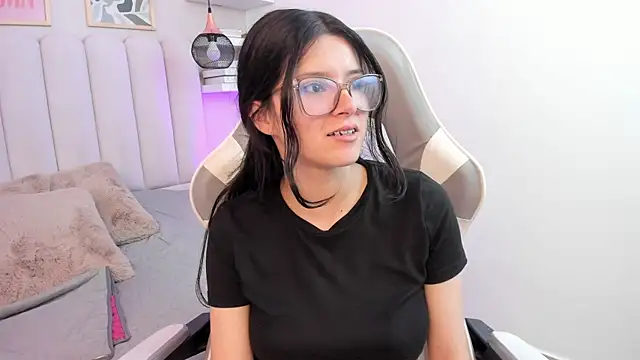 Chat +18 de amber_hill__ ao vivo