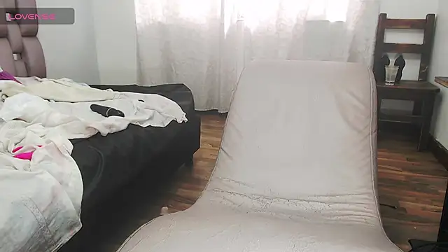 Kittywhiteass Live XXX-Chat
