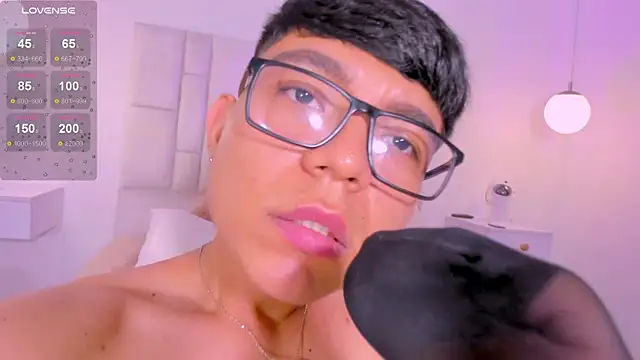 CodyTwink's Live XXX Chat