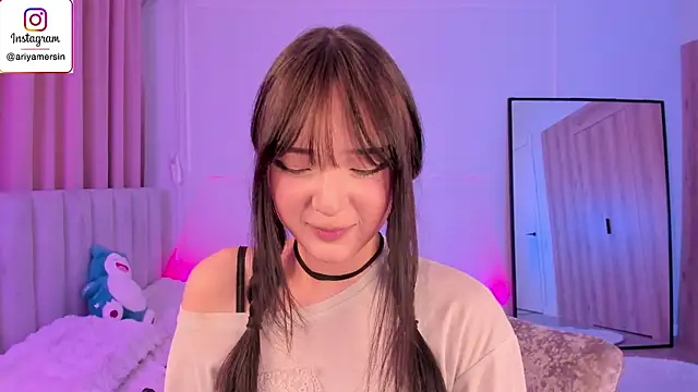 ariyastarのライブXXXチャット