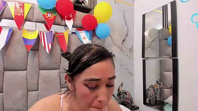 charlotte-11's Live XXX Chat