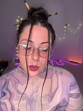 Mizztikaa's Live XXX Chat