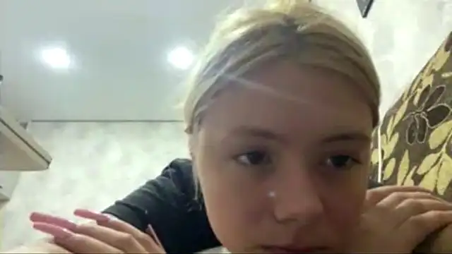 VerdieVillanveva Adlı Modelin Canlı XXX Sohbeti