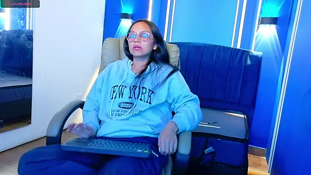 katalina07_1's Live XXX Chat