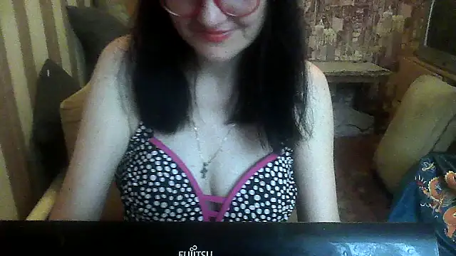 Yana-fiesta's Live XXX Chat