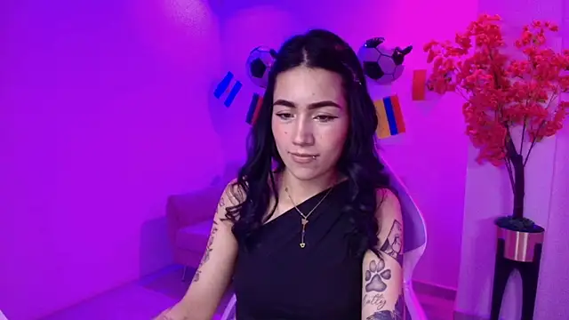 Živý XXX chat Rainy_doll