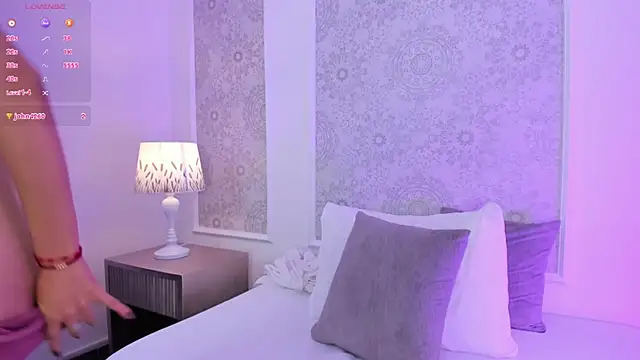 desireee_ XXX чат на живо