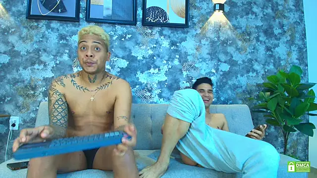 Alejandro_and_Deiby Adlı Modelin Canlı XXX Sohbeti