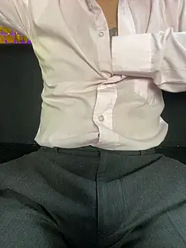 Dereck_Klain Adlı Modelin Canlı XXX Sohbeti