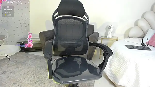 Онлайн чат XXX MaximusClark