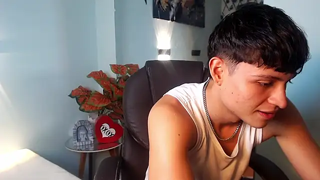 drago_ivan élő XXX-chatje