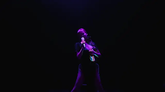 Czat XXX na żywo – Rebel__Stage