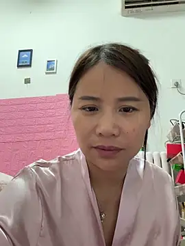 yueyuesse 现场XXX聊天