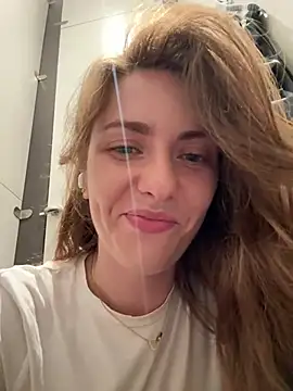 Chat +18 de MariiD ao vivo