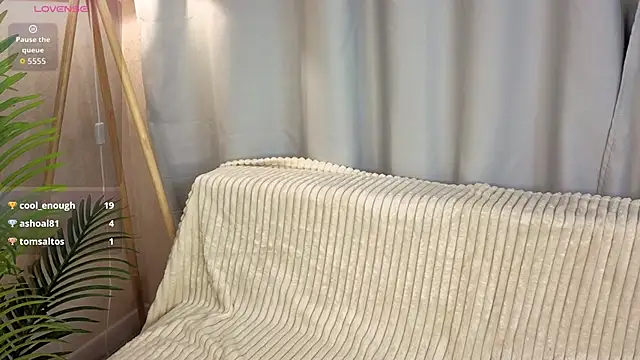 Chatroom XXX en direct de LuraPodraza