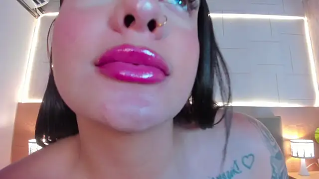Megan_charles_ – Live XXX-chat