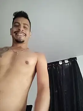 Chat XXX en directo de Juann-cock
