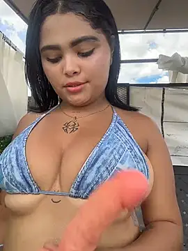 HoneyBunXXX's Live XXX Chat