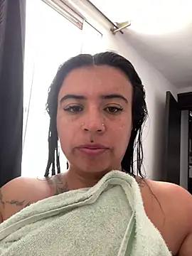 Devilsweet17's Live XXX Chat