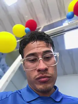 XXX chat uživo modela TavoHot_