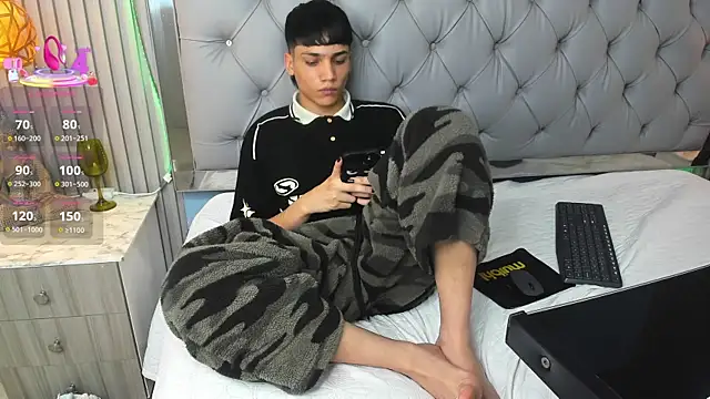 SamBlack_ – Naživo XXX chat