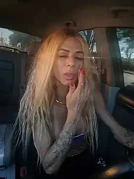 Chat XXX en directo de Thifanydotada