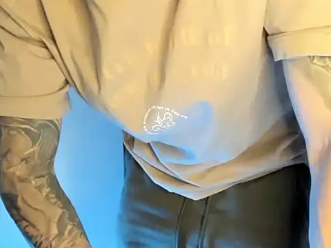 แชท XXX สดของ Masterdave7