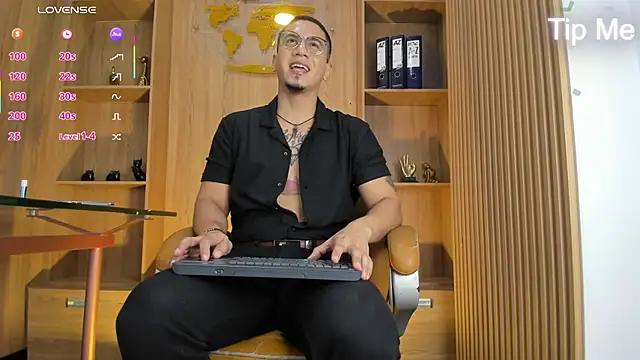 JoshMillerr_'s Live XXX Chat