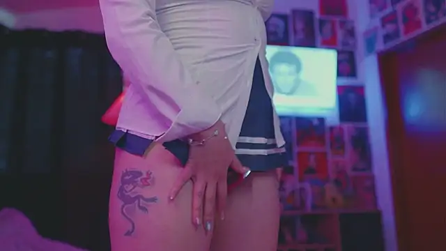 sensualkattt Adlı Modelin Canlı XXX Sohbeti