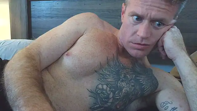 Czat XXX na żywo – DILFiGuess1