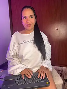 NoahJade – Live XXX-chat