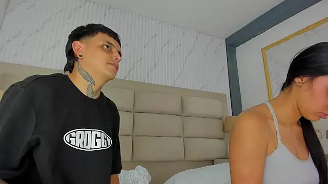 Živý XXX chat VelvetAndShadows