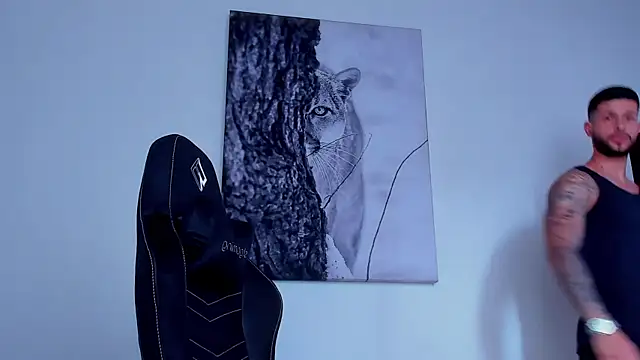 Santos_ramirez1のライブXXXチャット
