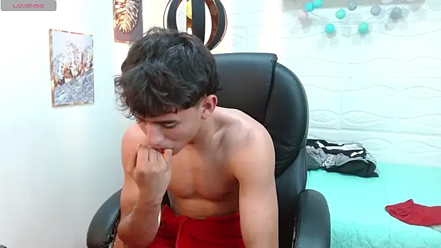 XXX chat uživo modela Ryan_grayx