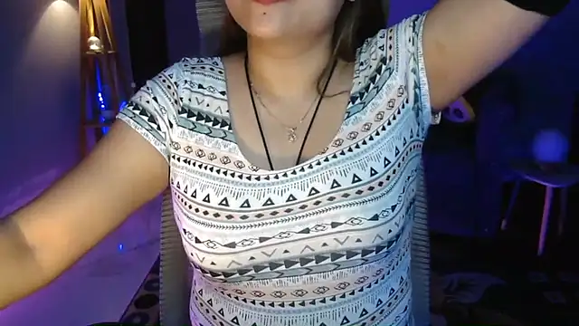 XXX chat uživo modela Mitikaa