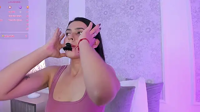 desireee_ লাইভ XXX চ্যাট
