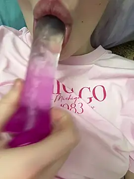 JuicyGamess লাইভ XXX চ্যাট