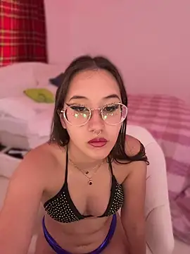 EvelynGalvan's Live XXX Chat