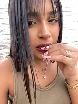 Mariangel_11's Live XXX Chat