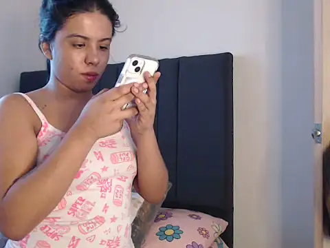 Zarah_vsのライブXXXチャット