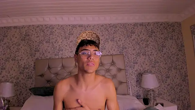 Chat XXX ao vivo de DannTaylor