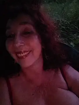 GypsyEsmeralda 라이브 XXX 채팅