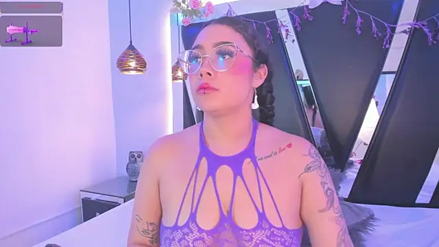 Czat XXX na żywo – antonelllepiercee