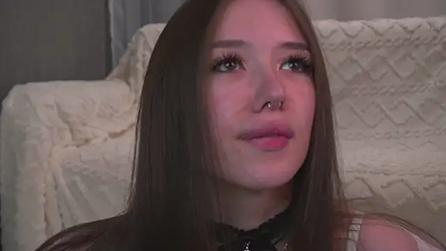 tinyanie – Naživo XXX chat