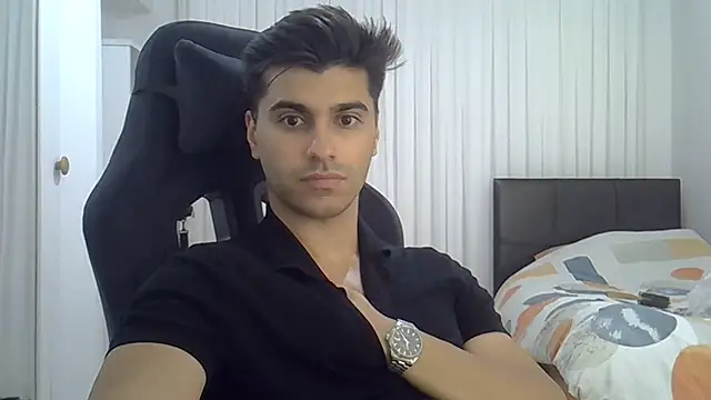 ciceroable Adlı Modelin Canlı XXX Sohbeti