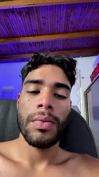 Chatroom XXX en direct de AlejandroGreco