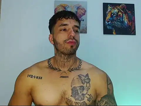 XXX chat uživo modela Jacobb_Phoenix